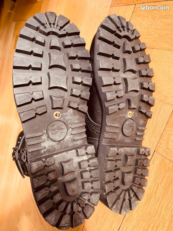 Bottes De Marche Iturri Taille UK 9 (Homme) - Cuir Résistant à L'Eau - Issue De L'Armée, Modèle A19