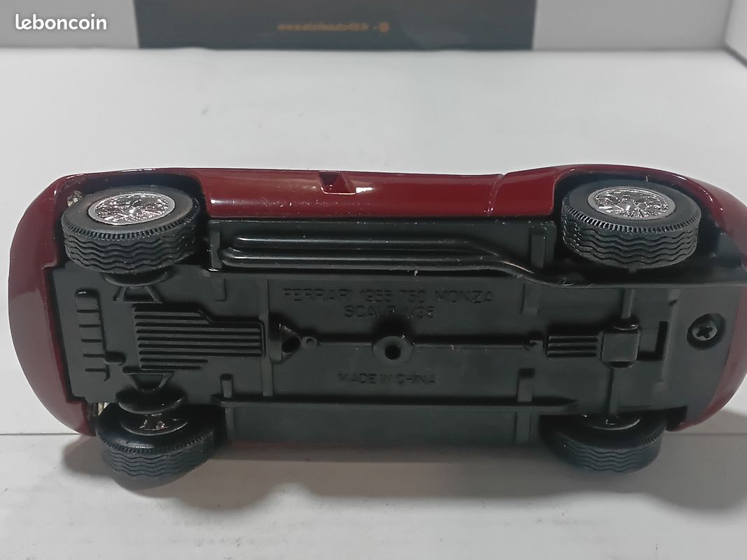 Miniature Tekno Ferrari 750 Monza 1955 – Verte De Course, édition Limitée 1/43