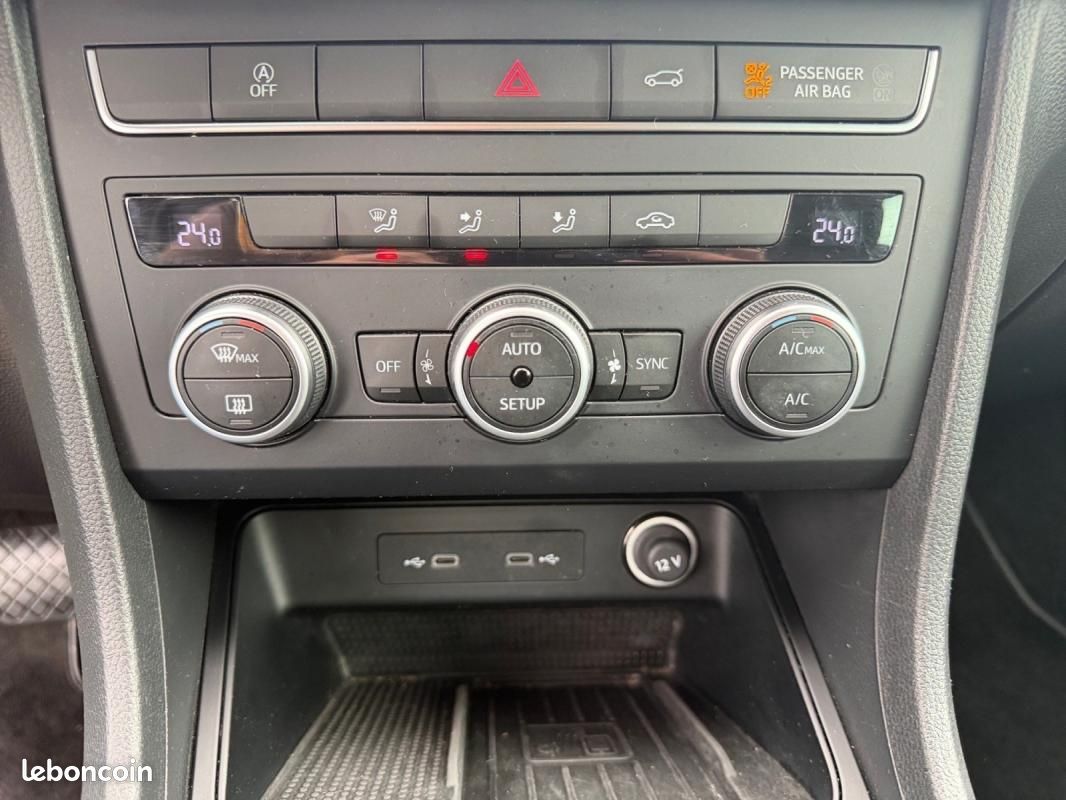Seat Ateca 2.0 TDI 150 ch DSG7 Business 1ere main tva récupérable entretien concession (image 26)