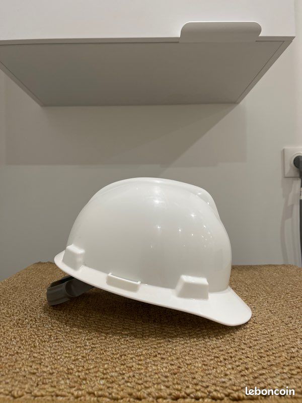 Casque de chantier MSA neuf couleur blanche (image 1)