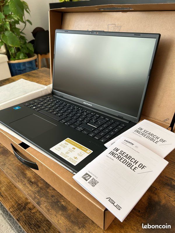 PC Portable ASUS VivoBook 15,6" - Intel Pentium - Neuf Sous Garantie