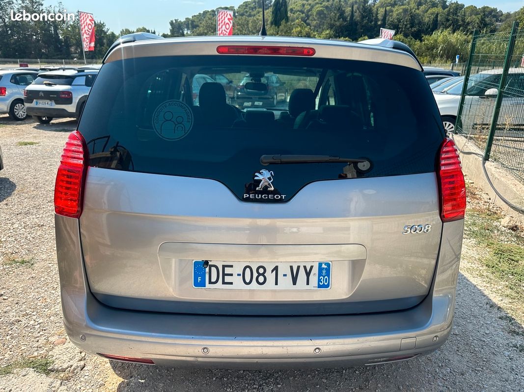 Peugeot 5008 1.6 hdi 115 cv *PETIT PRIX (image 5)