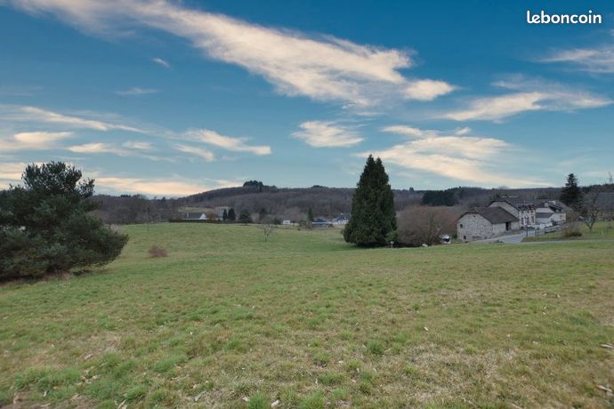Terrain 4698 m² LE CHASTANG