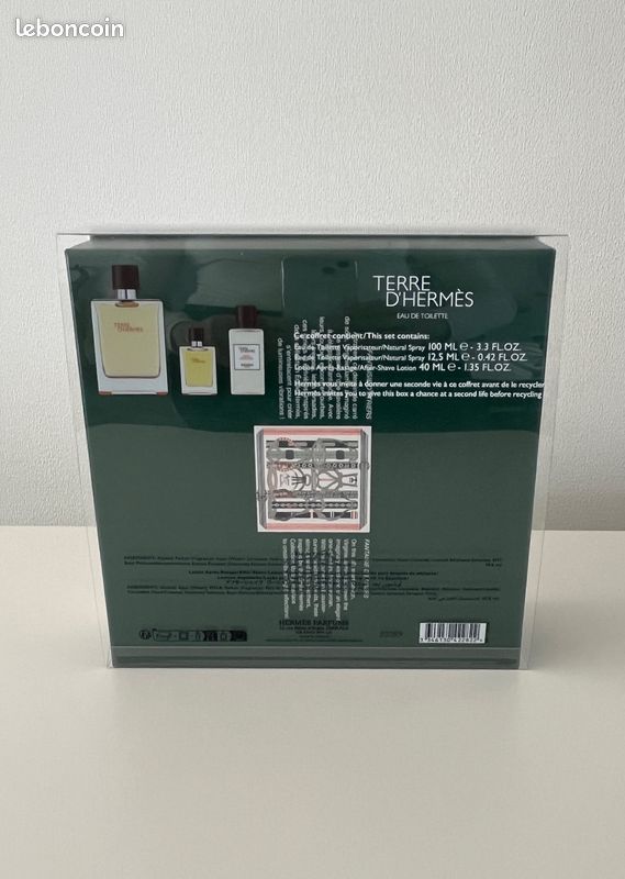Châle 140 Fantaisie d'Etriers - Rouge | Hermès Canada
