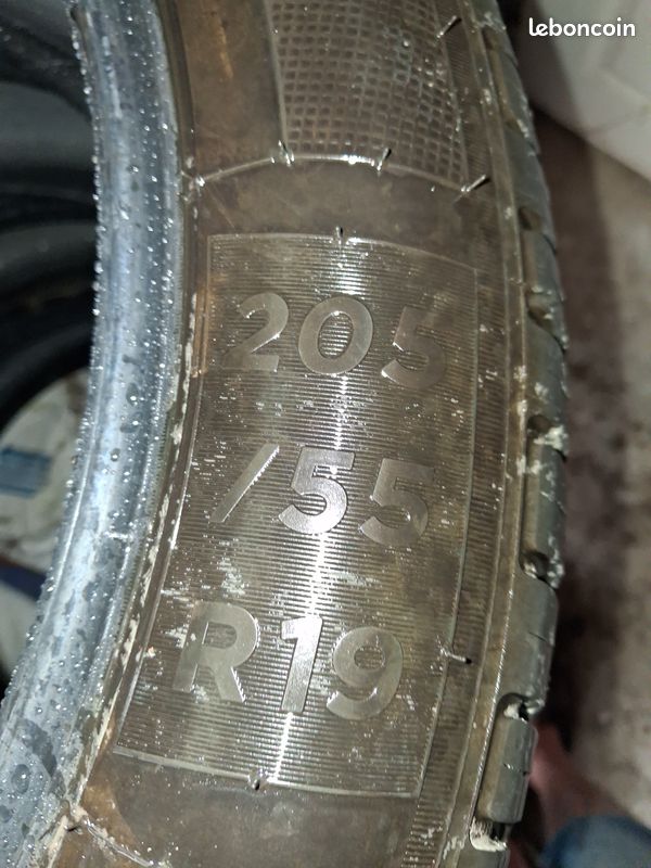 Pneus 205/55 R 19 (image 3)