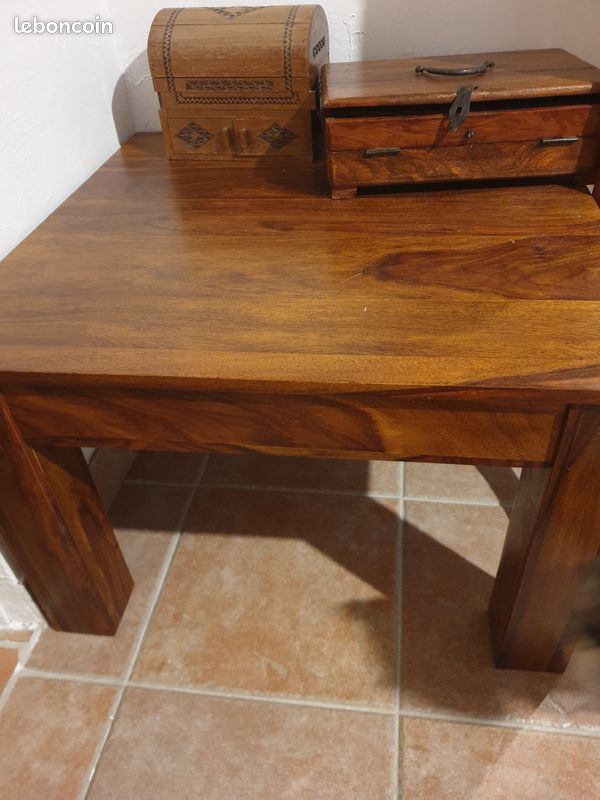 Table en bois massif neuve (image 1)