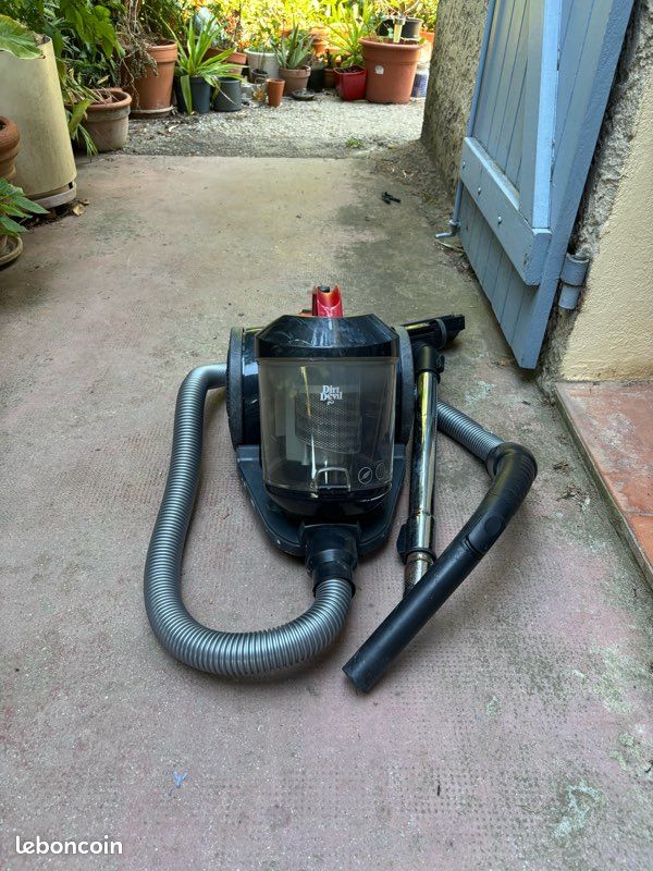 Aspirateur (image 1)