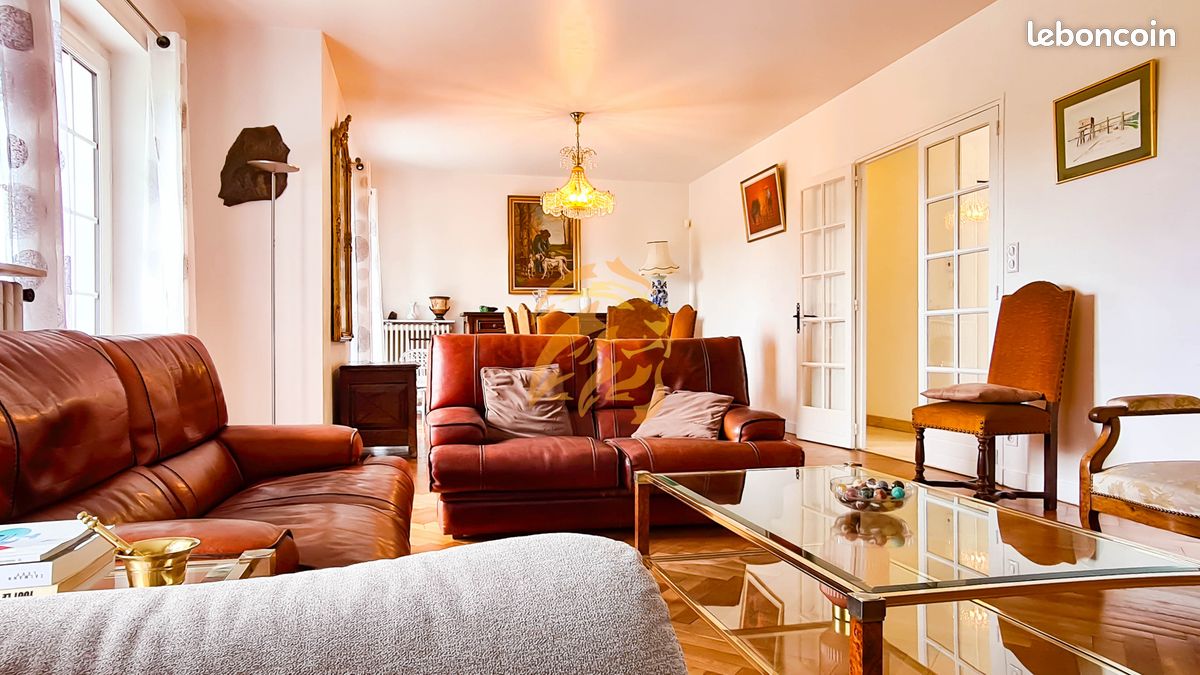 Maison 12 pièces 197 m² - Magnac-sur-Touvre 16600 (image principale 3)