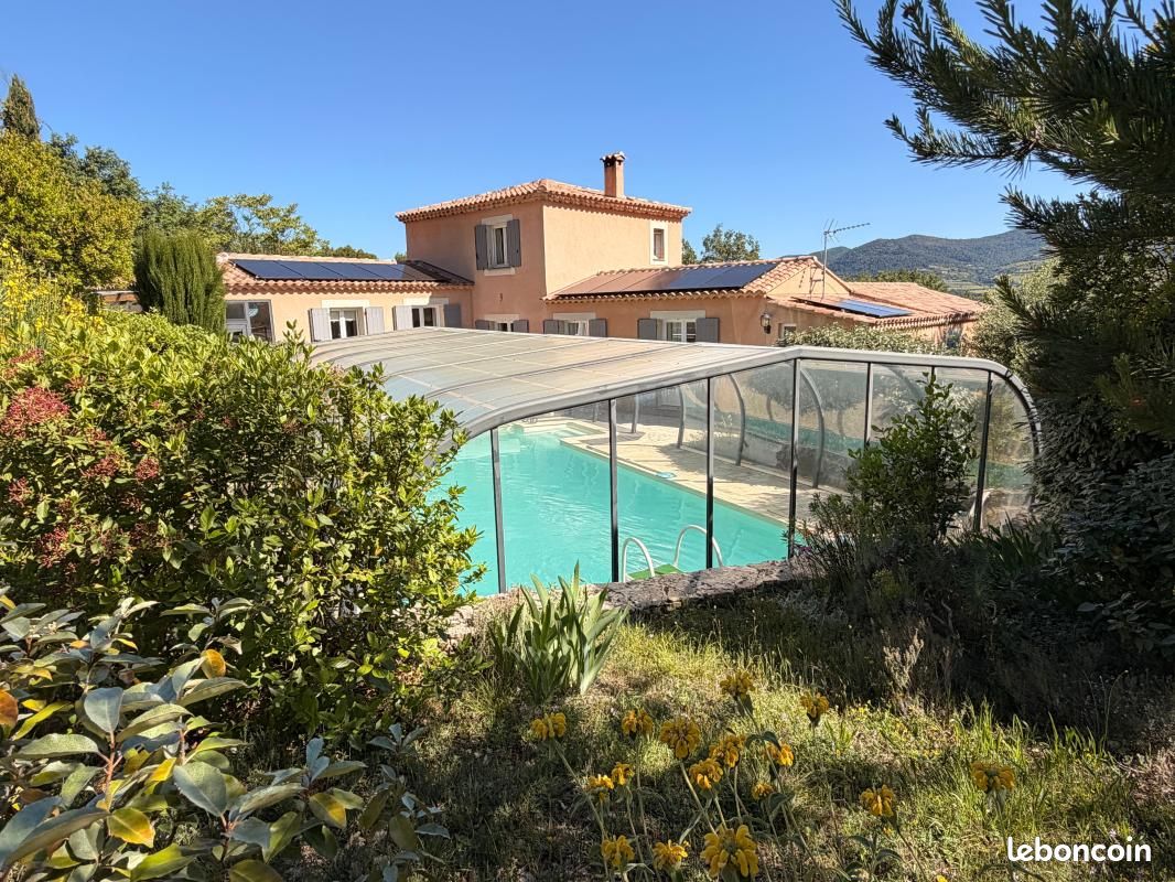Maison 6 pièces 186 m² · à Faucon · 186 m² · 580 000 €
