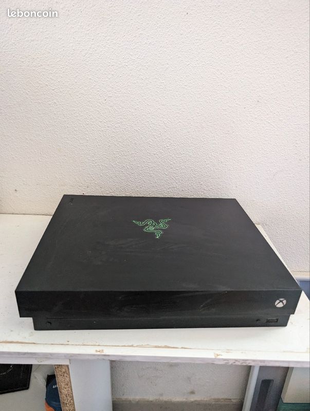 Xbox one X (image 1)