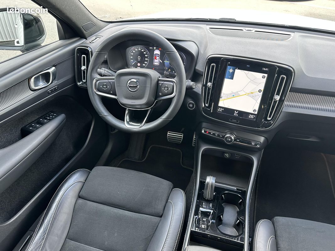 VOLVO XC40 T4 Recharge 129+82 ch DCT7 R-Design (image 9)