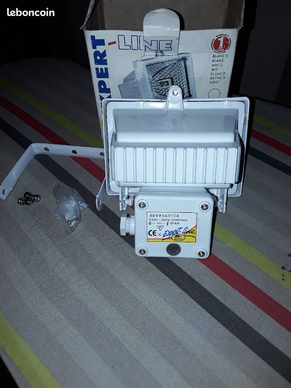 Projecteur halogène 150W blanc neuf dans son emballage (image 5)