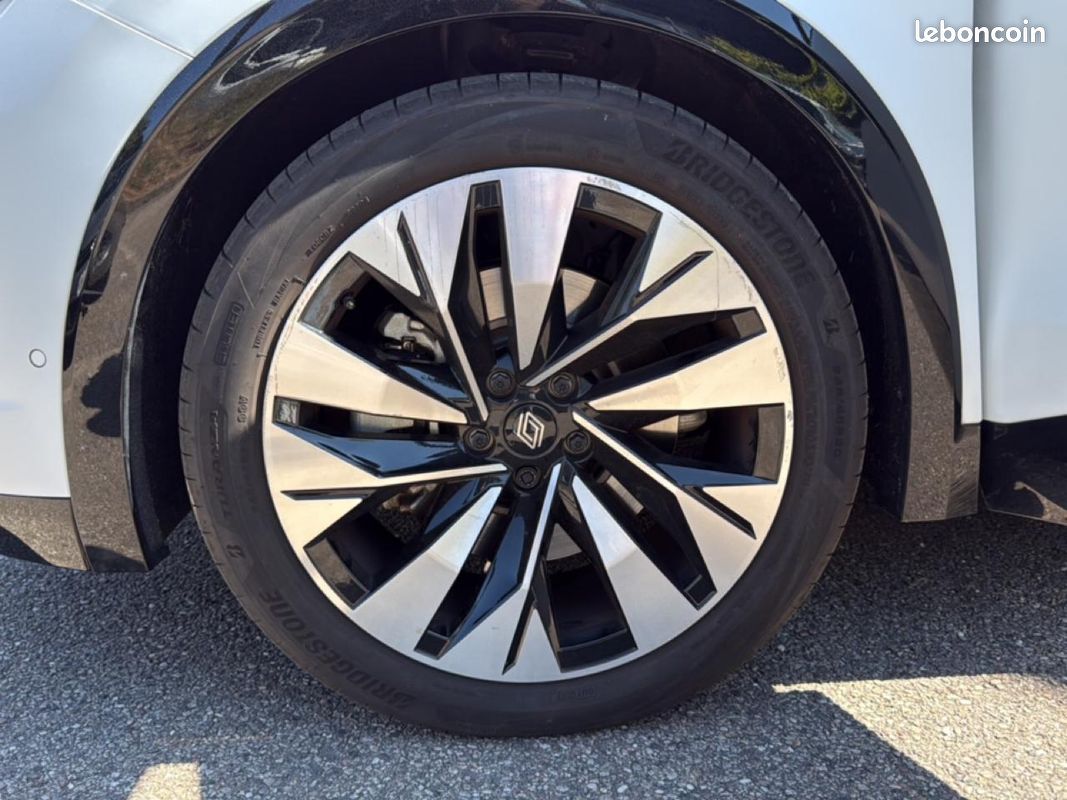 RENAULT RAFALE 1.2 e-tech full hybrid 200 techno (image 22)