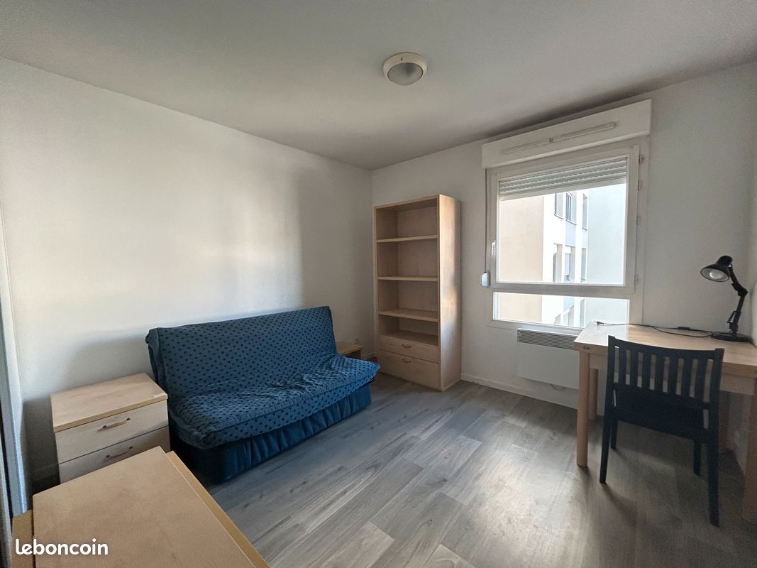 Appartement 1 pièce 19 m² · à Saint-Étienne · 18,5 m² · 380 €
