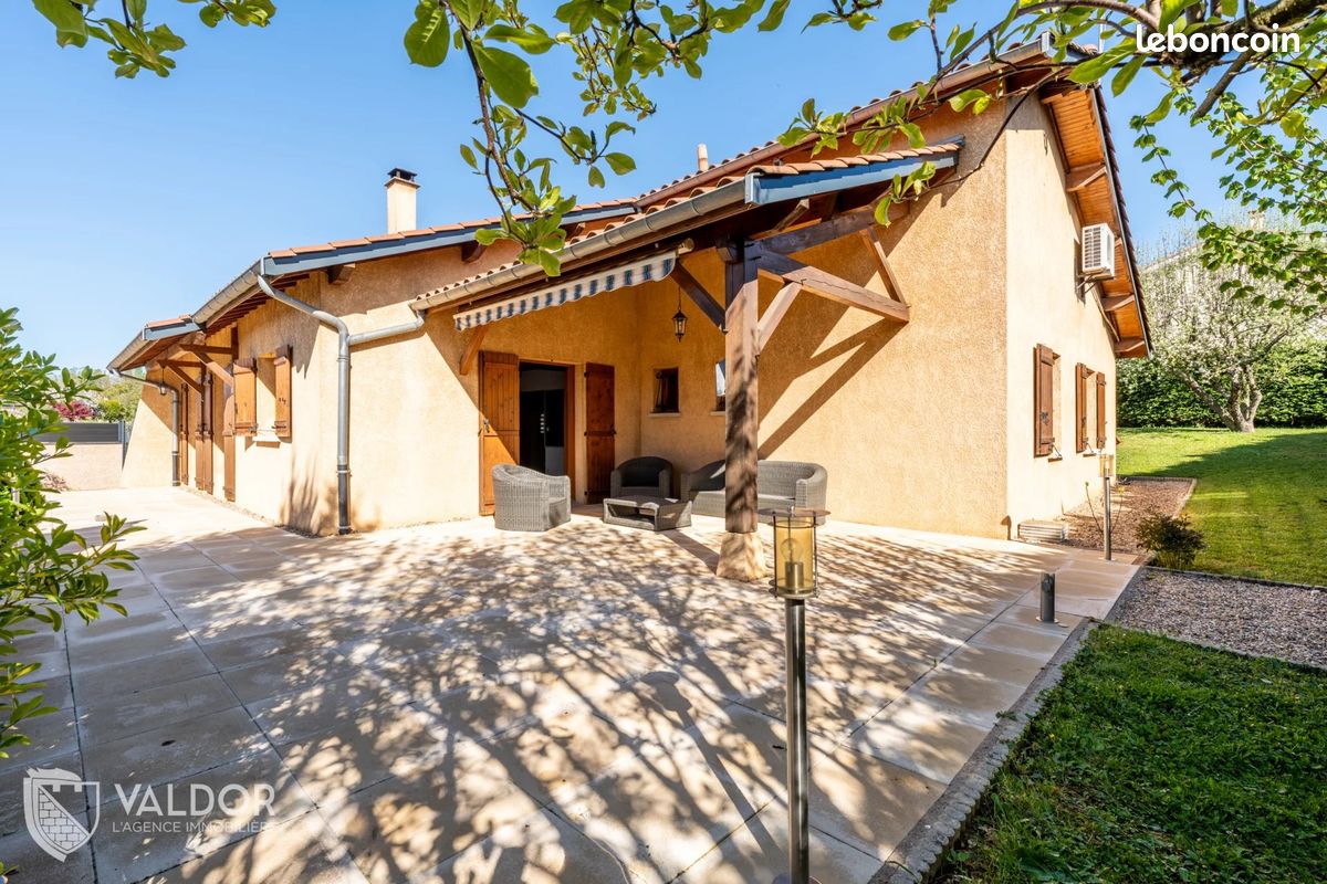 Maison 6 pièces 166 m² · à Frans · 166 m² · 389 000 €