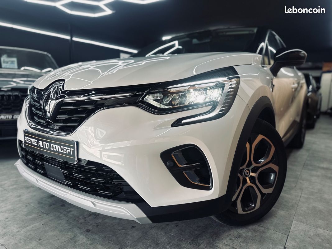 Renault CAPTUR 1.6 145CH Intens + CARPLAY + CAMERA + 2EME MAIN + ENTRETIEN CONSTRUCTEUR + GARANTIE 12 MOIS (image 1)