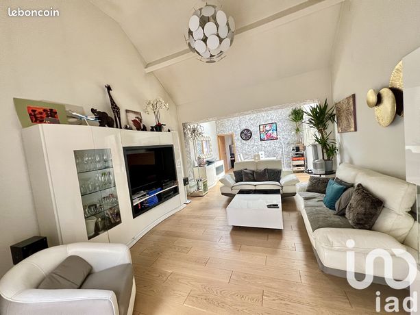 Propriété 5 pièces 130 m²