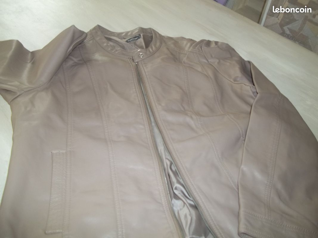 Blouson simili cuir beige pour dame xl jamais porter (image 3)