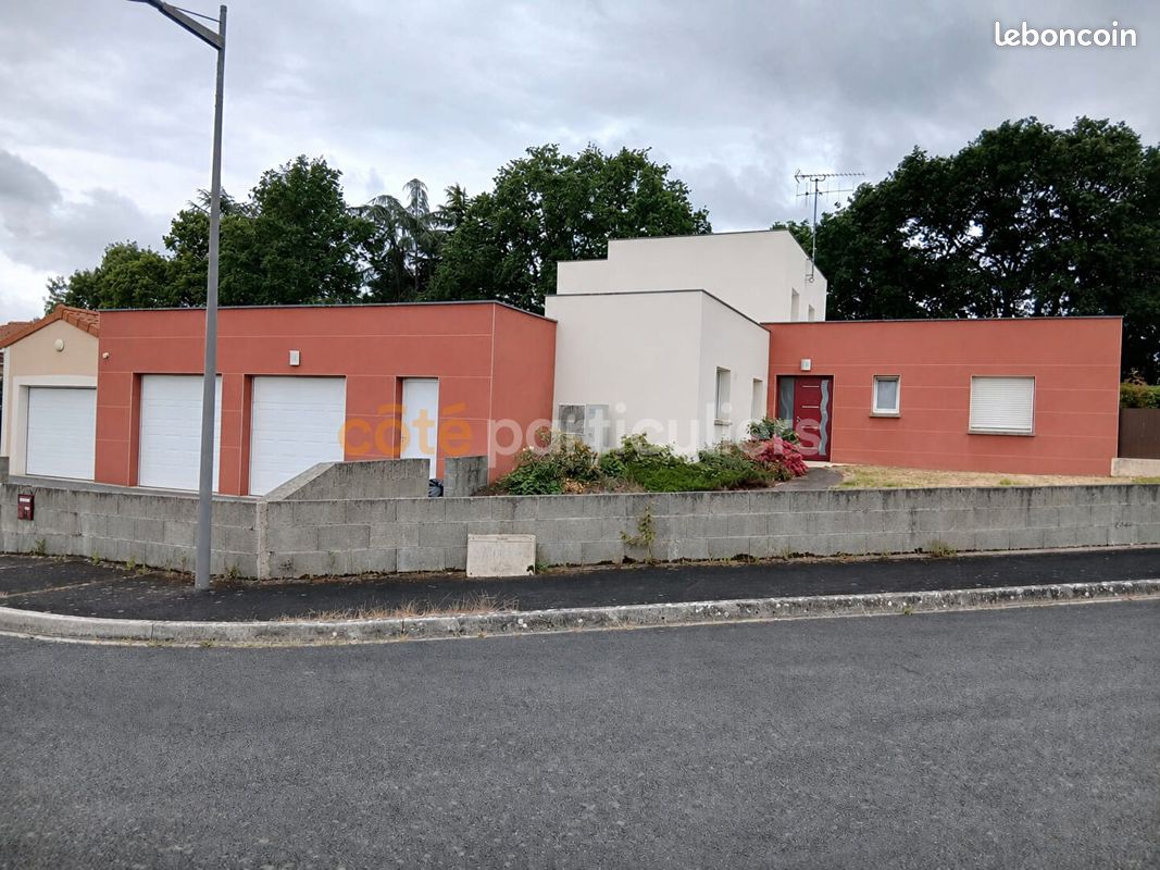Maison 7 pièces 194 m² · à Cholet · 194 m² · 360 000 €