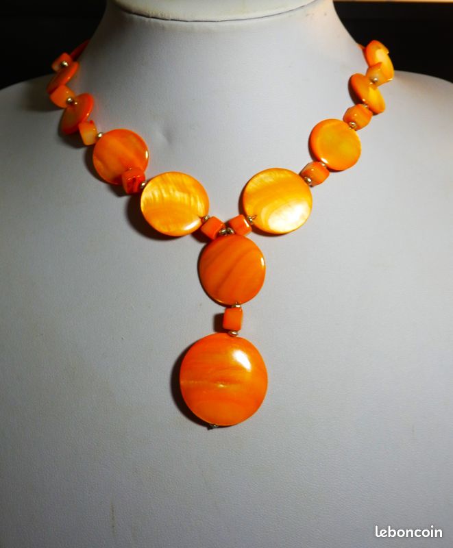 Collier En Résine Orange Saumon Nacré DENAIVE - État Neuf, Occasion