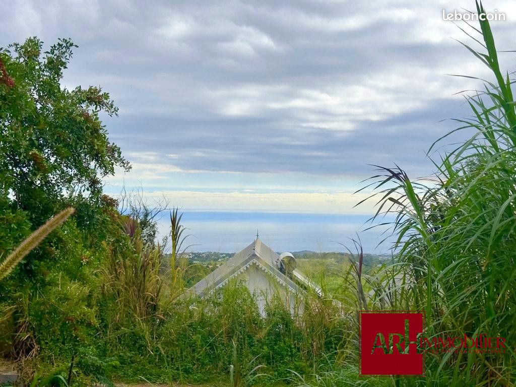 Terrain 722 m² · à Saint-Paul · 237 600 €