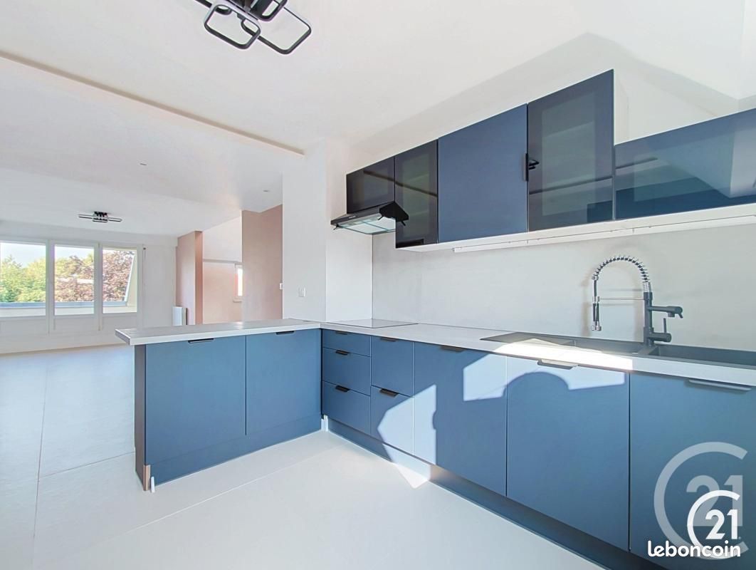 Appartement 6 pièces 109 m² · à Montbéliard · 109 m² · 175 000 €