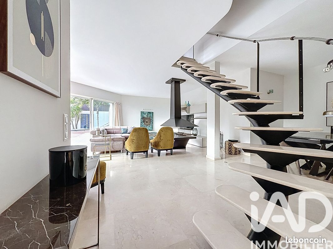 Maison 4 pièces 147 m² · à Roquebrune-Cap-Martin · 147 m² · 1 500 000 €