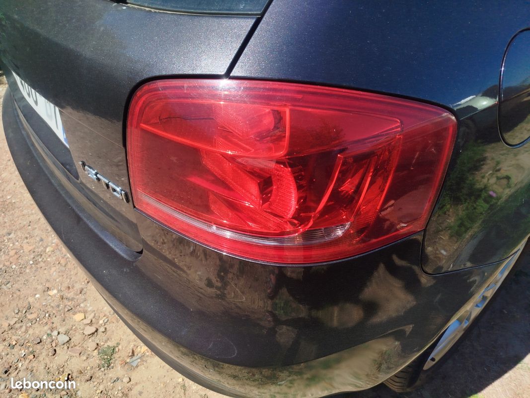 Feu arriere audi a3 8p tdi (image 2)