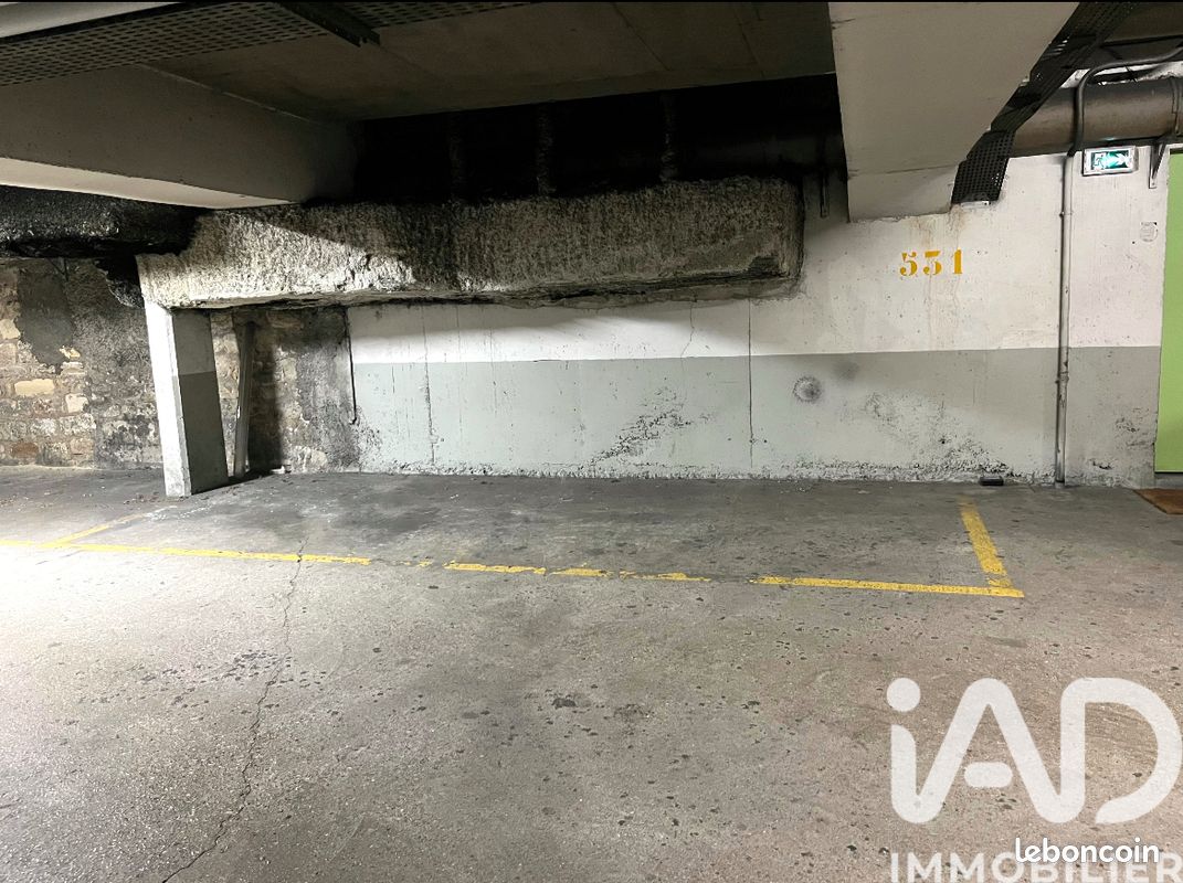 Parking 13 m² · à Paris · 13 m² · 23 000 €