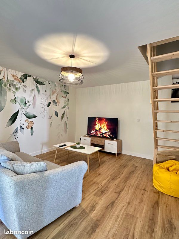 Maison 5 pièces 119 m² · à Ruelle-sur-Touvre · 119 m² · 980 €/mois