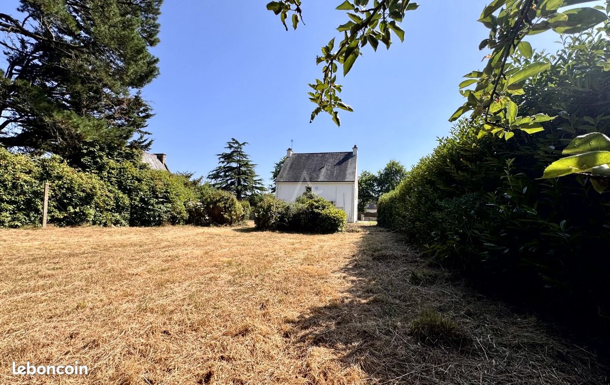 Terrain 1125 m² PLUMERGAT · 219 000 €