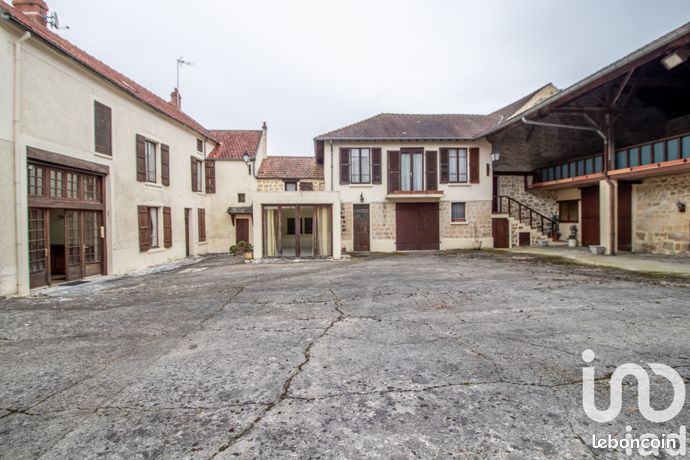 Ferme 10 pièces 313 m²
