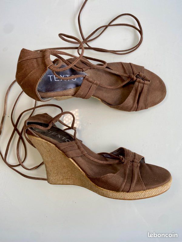 Sandales compensées Texto Chaussures