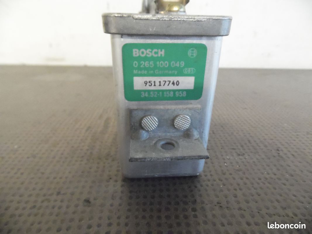 Calculateur ABS 34521158958 BMW M5 E34 (image 3)