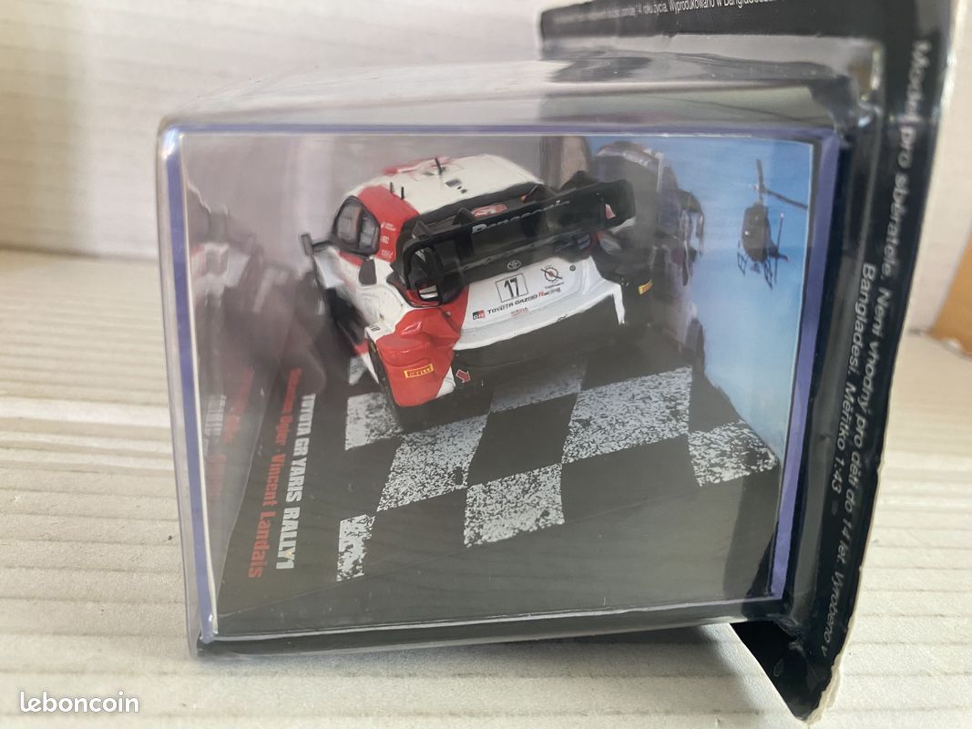 Cadre Photo 1/43 – Toyota Yaris GR Rallye – Bois Et Multi-photos