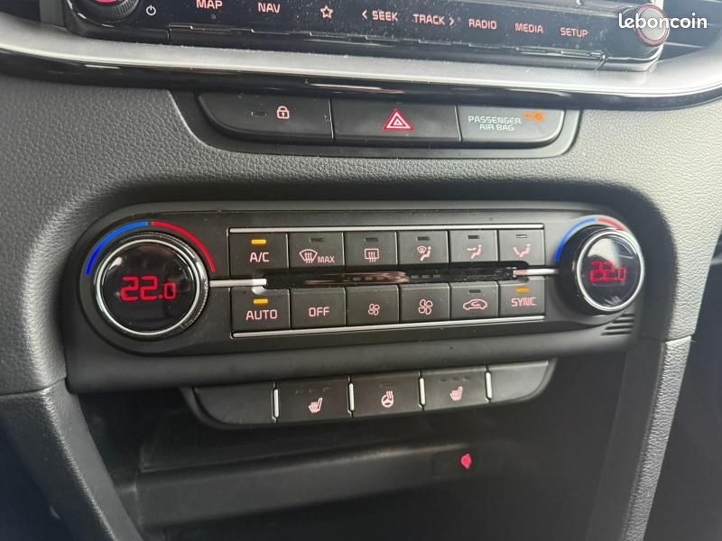 Kia Ceed SW 1.0 T-GDI 120ch GT Line Premium (image 15)
