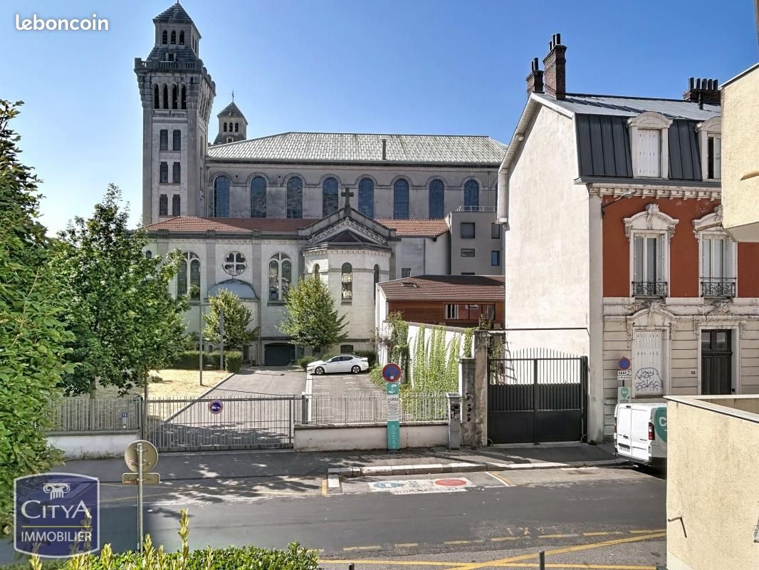 Appartement 5 pièces 99 m² · à Grenoble · 99 m² · 280 000 €