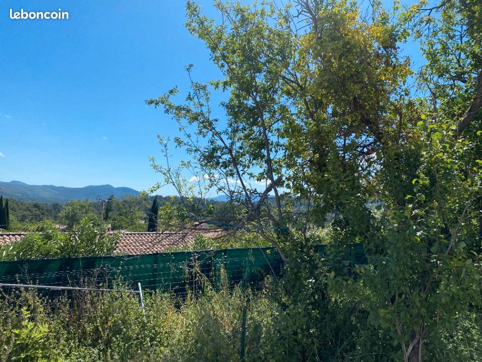 Terrain 650 m² · à Miramas · 199 000 €