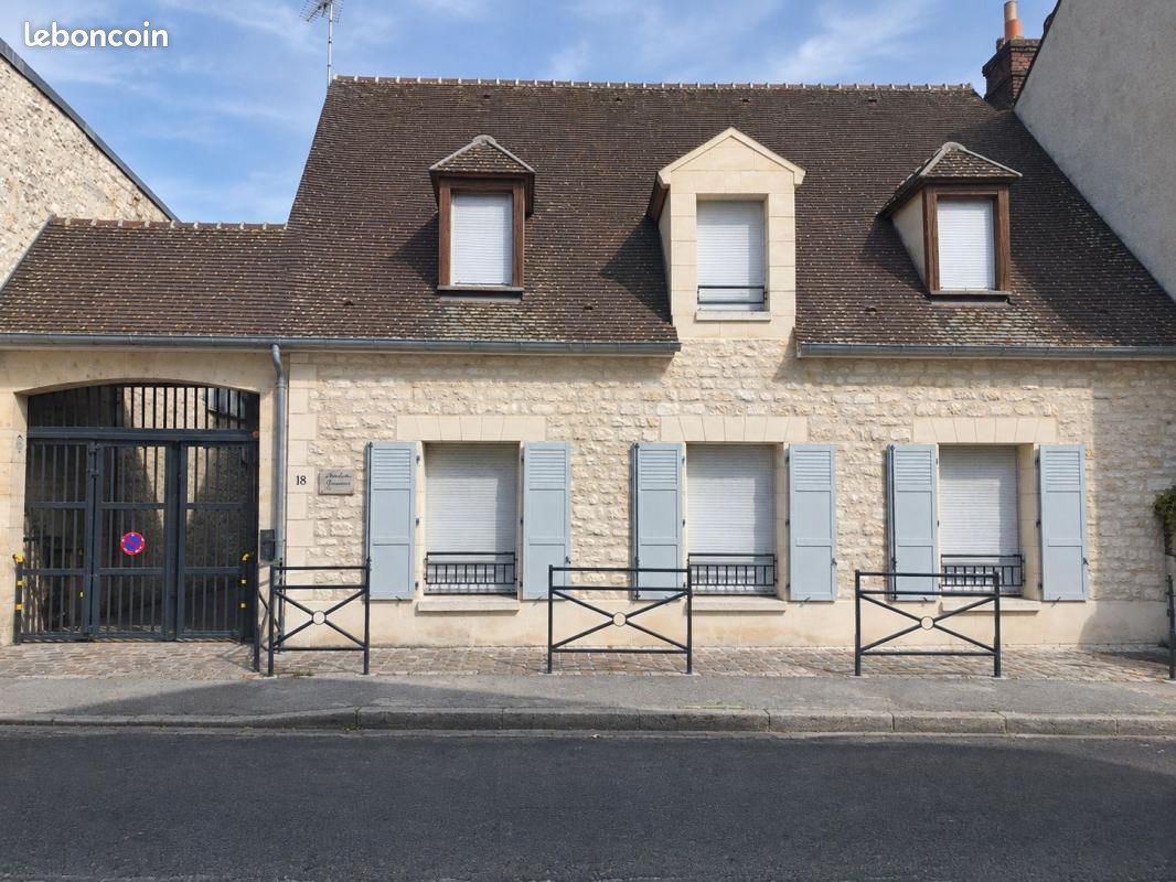 Immeuble 7 pièces 136 m² · à Compiègne · 136 m² · 600 000 €