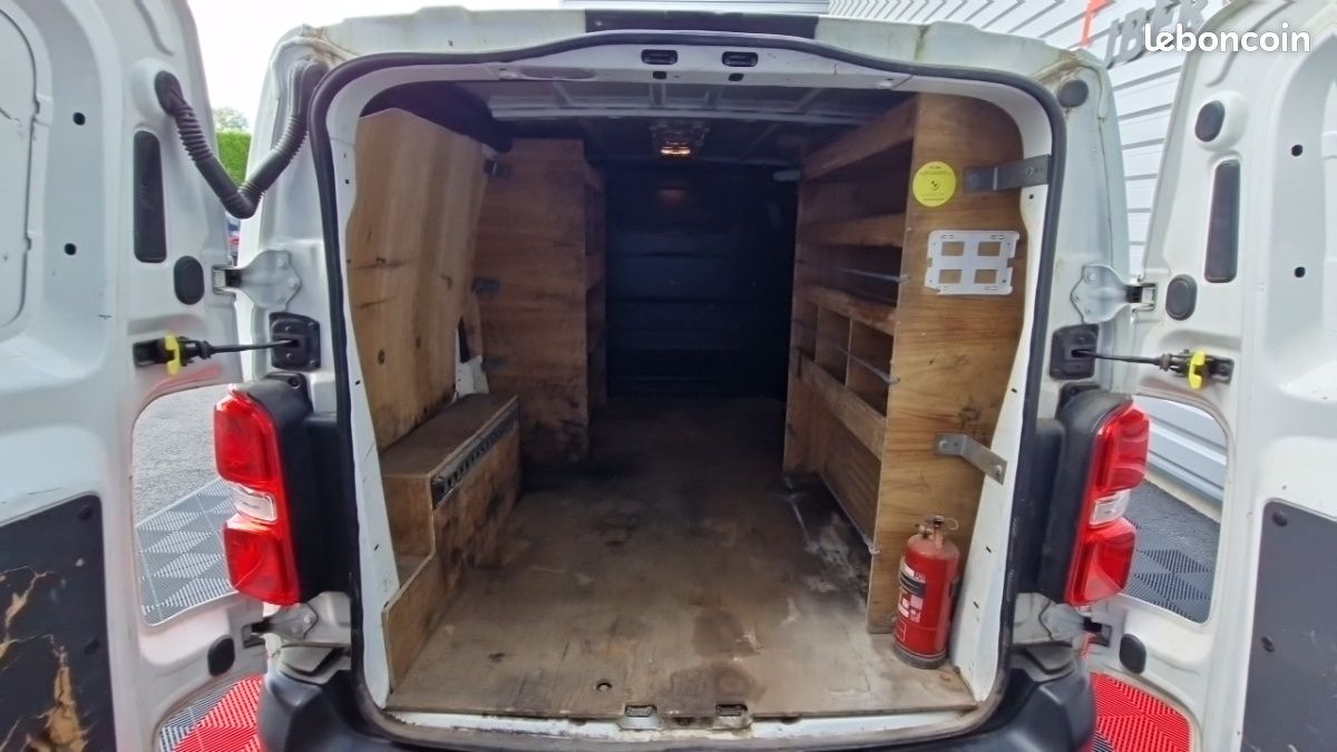 Citroën Jumpy FOURGON m bluehdi 120 ss bvm6 driver (image 8)
