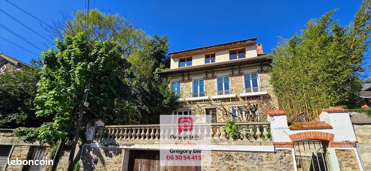 Maison 7 pièces 144 m² · à Villeneuve-le-Roi · 144 m² · 384 800 €
