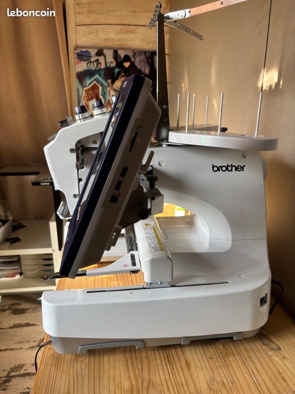 Machine à broder Brother PR670E Entrepreneur (image 2)