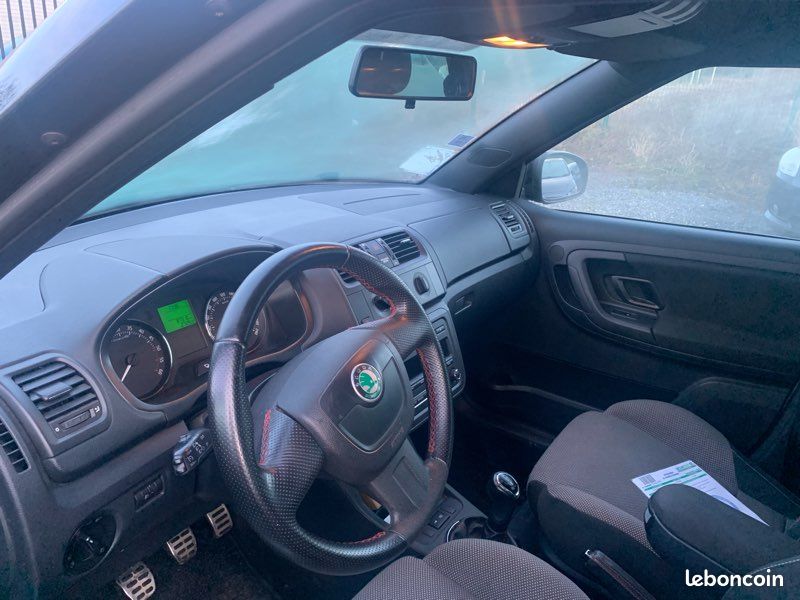 Skoda Fabia 1.2 Tdi SÉRIE MONTE CARLO/ CARNET ENTRETIEN/ DISTRIBUTION ☑️ (image 4)