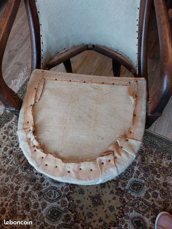 Fauteuil d'époque restauration tapisserie aux points (image 9)