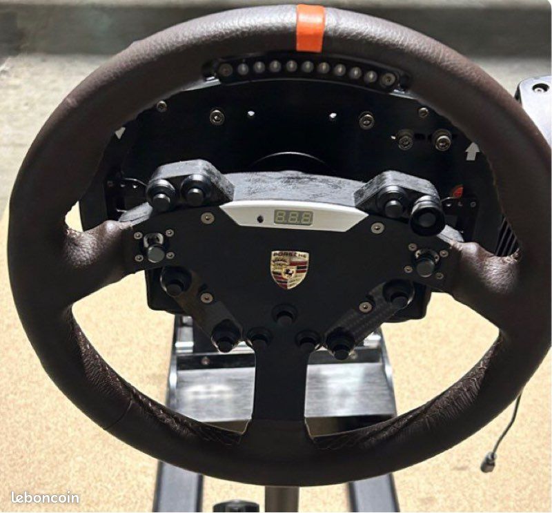 Volant FANATEC PORCHE (image 1)