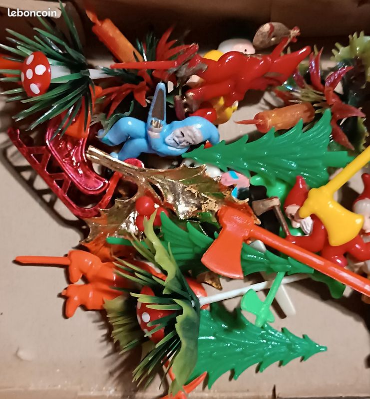 Anciennes Décorations De Noël Vintage – Lot Avec Lutins, Sapins, Scies, Gâteaux… – Multicolore