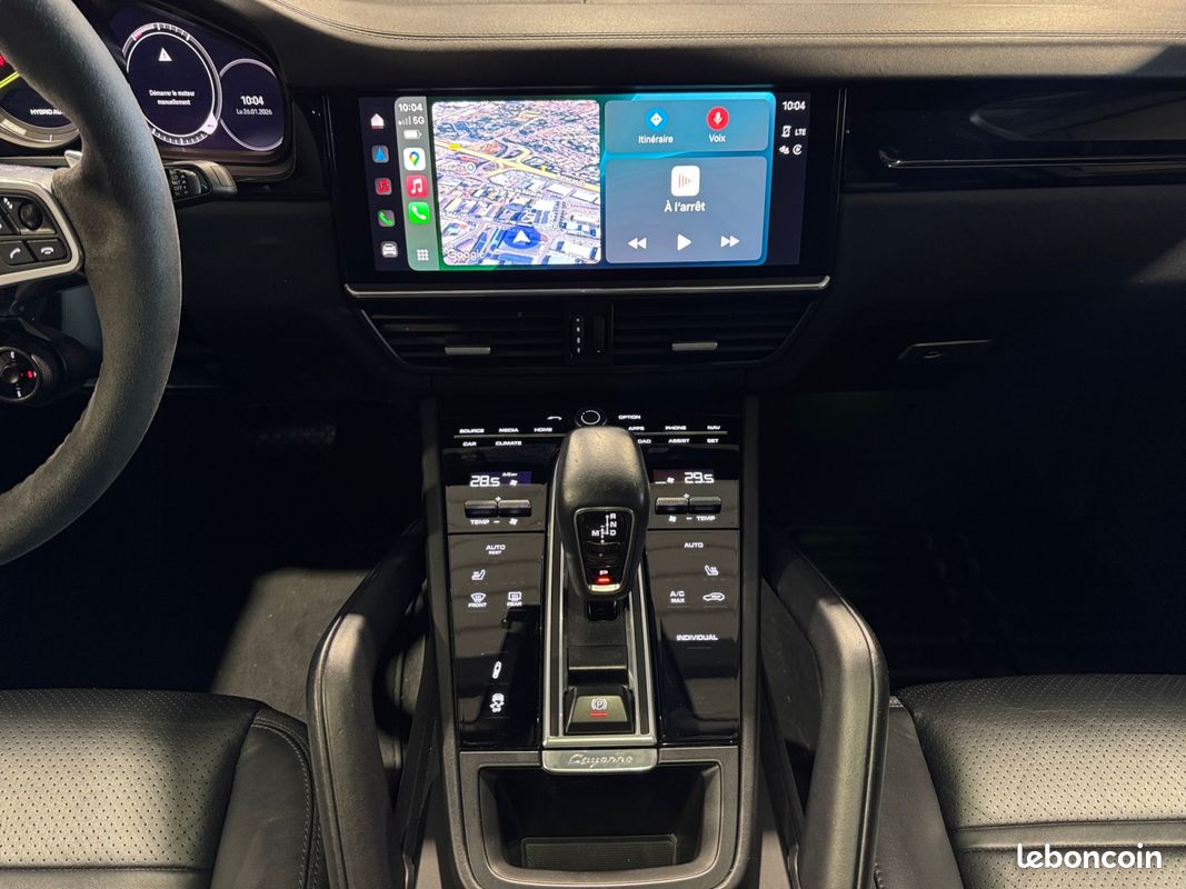 PORSCHE CAYENNE E-Hybrid 3.0 V6 462 ch Tiptronic BVA Platinum Edition Garantie 12 Mois Toit pano Pack Chrono Caméra 360 (image 13)