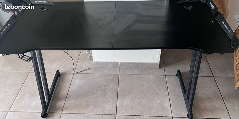 Bureau gaming (image 5)