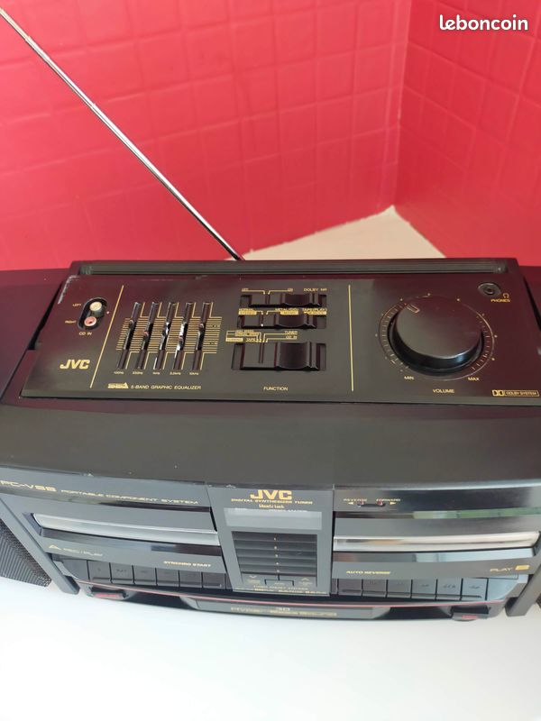 Lecteur cassette radio Sony CF-1980 AM/FM rétro vintage occasion fonctionne