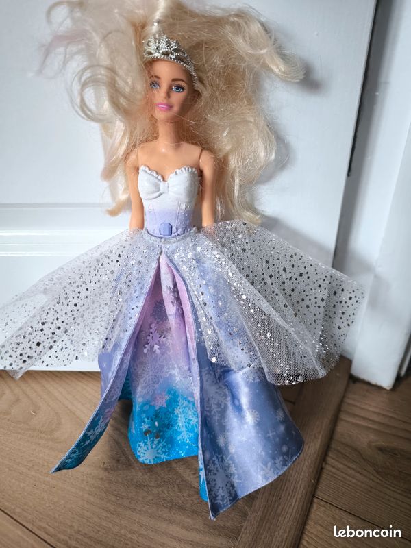 Énorme lot de barbie et figurines (image 13)